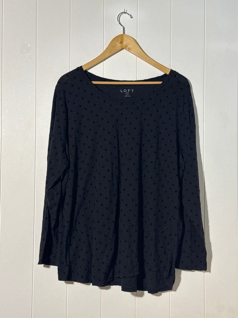LOFT Plus Swiss Dot Long Sleeve Knit Top Black Size 20/22